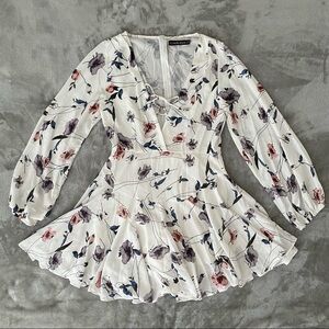 Haute Rogue Long Sleeve Floral Romper Dress Bloomers Attached White Gray Medium